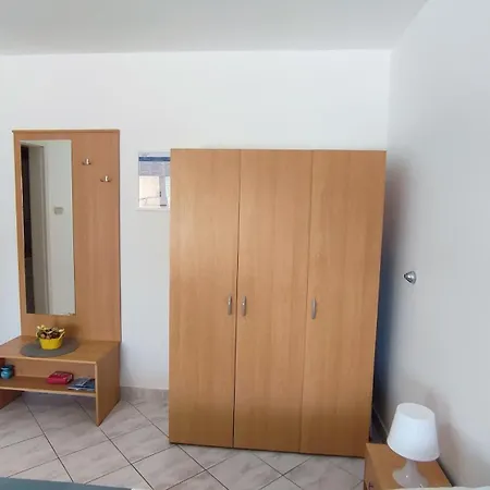 Hilda * Цриквеница