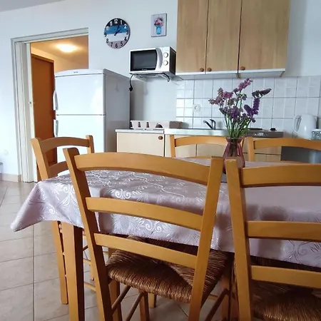 Hilda * Цриквеница