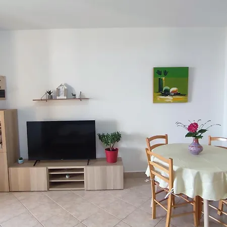 Hilda Апартаменты Цриквеница