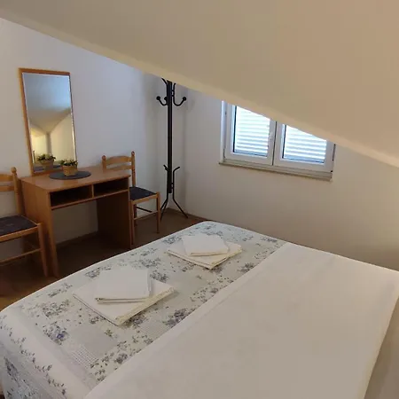 Hilda Apartment